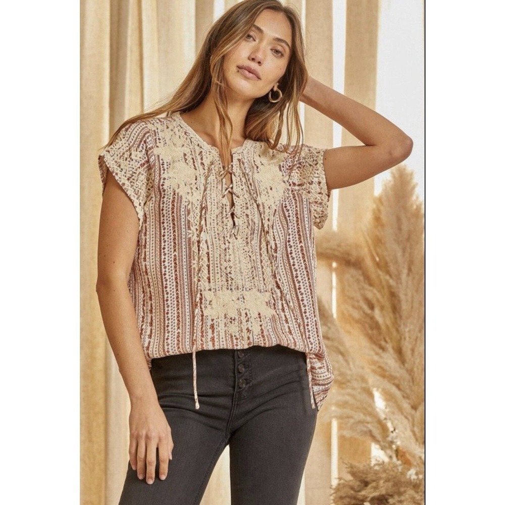 Savanna Jane Embroidered Boho Tunic Top Womens Small Boutique NWT‎